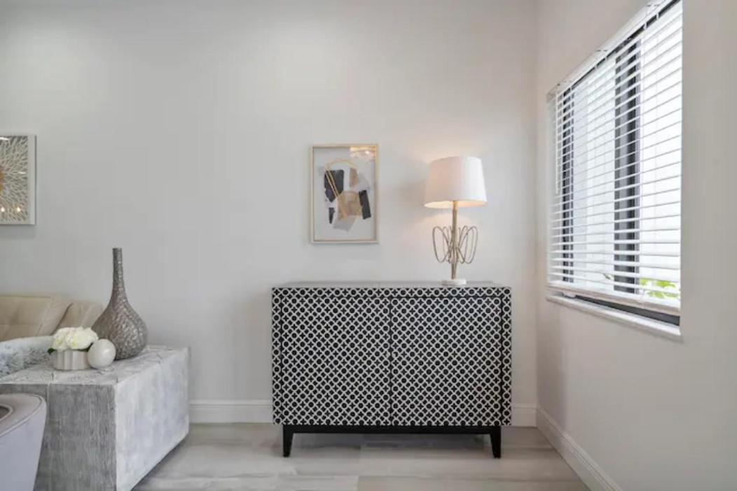 New Townhome Near Wilton/Las Olas/Beach Форт-Лодердейл Экстерьер фото