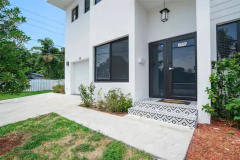 New Townhome Near Wilton/Las Olas/Beach Форт-Лодердейл Экстерьер фото